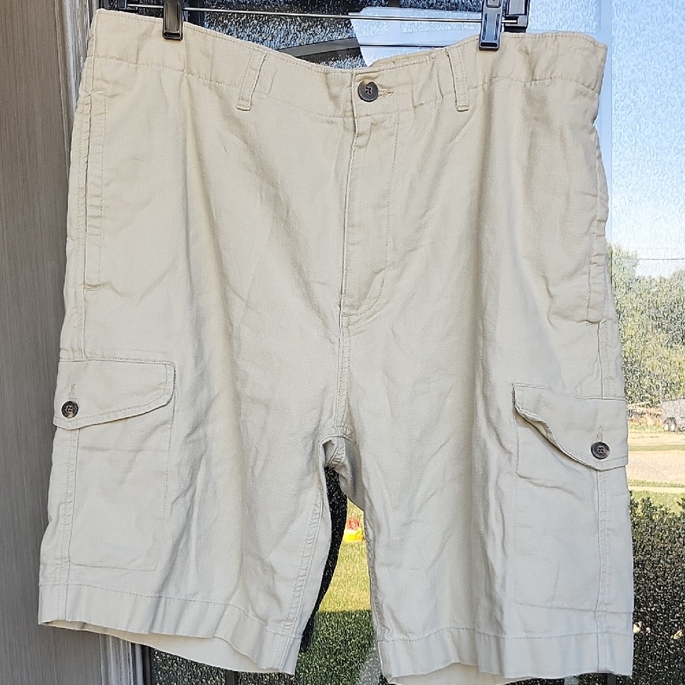 Caribbean Men's Light Tan Cargo Shorts